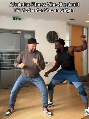 A post by @isaacmik on TikTok caption: Was haben Porsche und @afroletics gemeinsam? Richtig: starke Performance. Hat euch unsere auch gefallen? Ich hatte auf jeden Fall richtig Spaß mit @Steven Gätjen im Porsche Podcast „Dreamers. On. Air." - hört mal rein! Uberall, wo es Podcasts gibt.