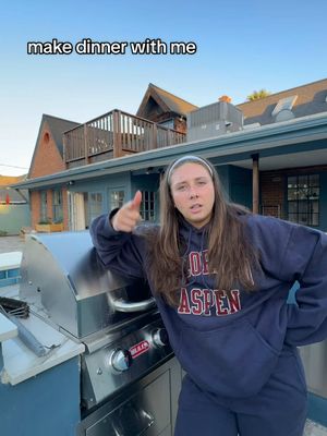 A post by @earthyjane on TikTok caption: currently taking boyfriend applications so we can do this all summer💋🤝🤭