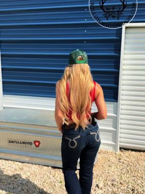 A post by @texas_willow_fans on TikTok caption: #fyp #country #foryou #countrygirl #fypage 