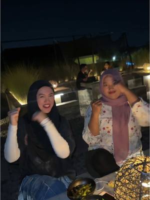 A post by @happyasmara on TikTok caption: Asembuh 🤣@Sabilashale #wegahtukaran 