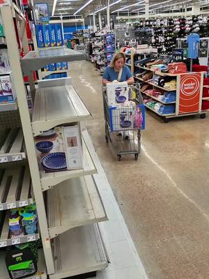 A post by @brodiesaves on TikTok caption: Nimodo 🤷‍♀️ ahi sera pala otra 😭 #walmartclearance  #budgetshopping 