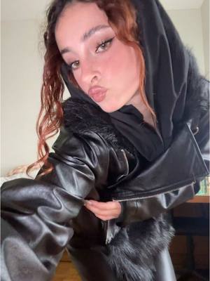 A post by @alessiamorellii1 on TikTok caption: La malombra classica insomma
