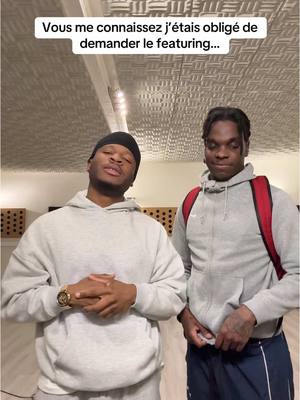 A post by @attachingboy on TikTok caption: Rendez-vous le 30… Lien en bio (sans rancune @Prototype 🐍) 