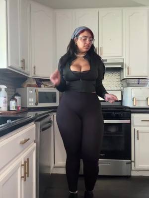 A post by @maryelee24 on TikTok