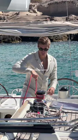 A post by @maxhamilton_ on TikTok caption: Somewhere in the sea 