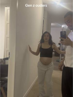A post by @indyisabella on TikTok caption: Ik weet niet of ik dit erop mocht zetten maar wrm deed hij mee HAHAH