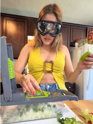 A post by @kaelyngutierrez on TikTok caption: making lunch for Beyoncé!!!! Recipe: @Sarah Kraffty 