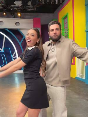 A post by @karimepindter on TikTok caption: Sacando los prohibidos @Nicola Porcella 🤫