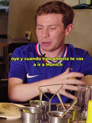 A post by @pardetresmx on TikTok caption: Joserra y Faitelson, qué traviesos 🥵😼