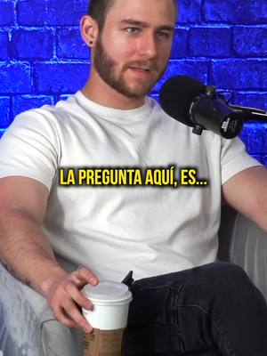 A post by @nosoychaparro on TikTok caption: La pregunta aquí, es…  #5INCO #Mentarios #5INCOMENTARIOS #5Mentarios