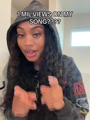 A post by @therealmaxieeeee on TikTok caption: Accidentally gave yall a summer song 😭 wtfff