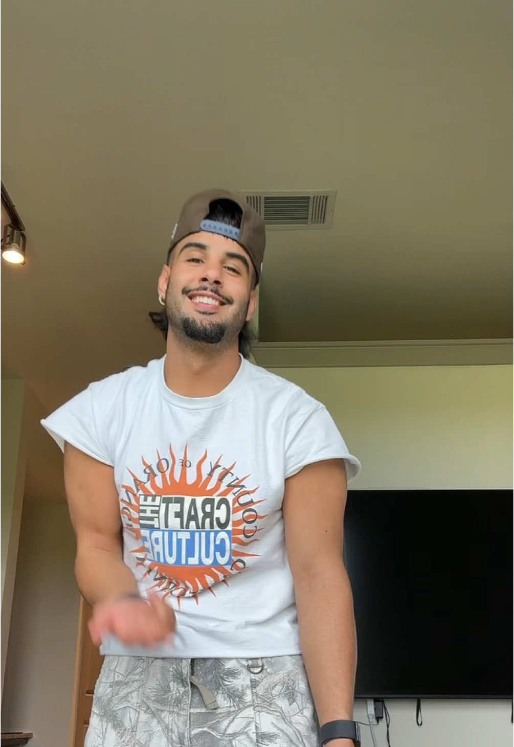A post by @noahnorthh on TikTok caption: s/o chatgpt fr #fyp #relatable 