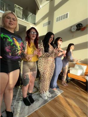 A post by @waifumystic on TikTok caption: #fyp 