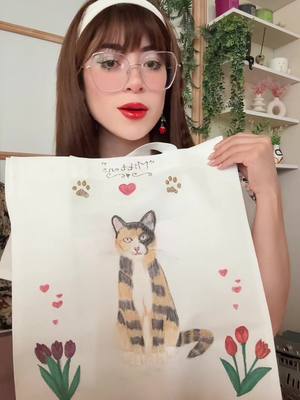 A post by @legnahernandez1 on TikTok caption: Gracias por ser parte de esto tan difícil para mí y darme tanto amor extrañaremos mucho a la Mittens 