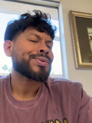 A post by @itsangelitosss on TikTok caption: 👀