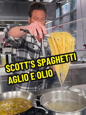 A post by @foodnetwork on TikTok caption: it’s as easy as garlic, olive oil and crushed red pepper 🤩 we can see why this simple pasta is one of @conantnyc’s favorites! #HouseOfKnives