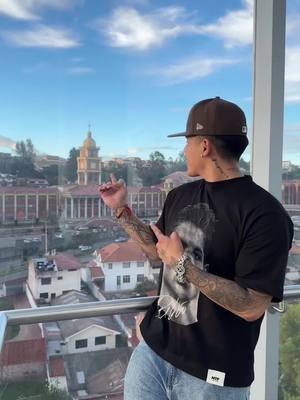 A post by @justincarpioo on TikTok caption: Beautiful City🇪🇨#justincarpio #cuenca #fypシ #parati 