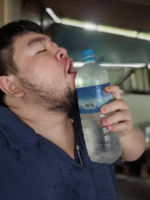 A post by @kyawzinheincooking on TikTok caption: ဟားဟား အရင်တုန်းကရတယ်