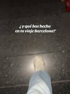 A post by @kiaritamatrix on TikTok caption: LUMA me persigue 😭  #barcelona #apagon #luz 