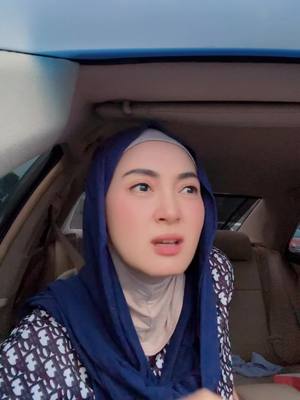 A post by @dellapuspita79 on TikTok caption: lagi viral nih sound 😅