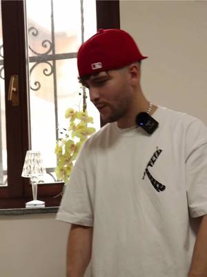 A post by @fefeilbarbieredelblocco on TikTok caption: Alla fine dice una cosa molto importante 🎯
