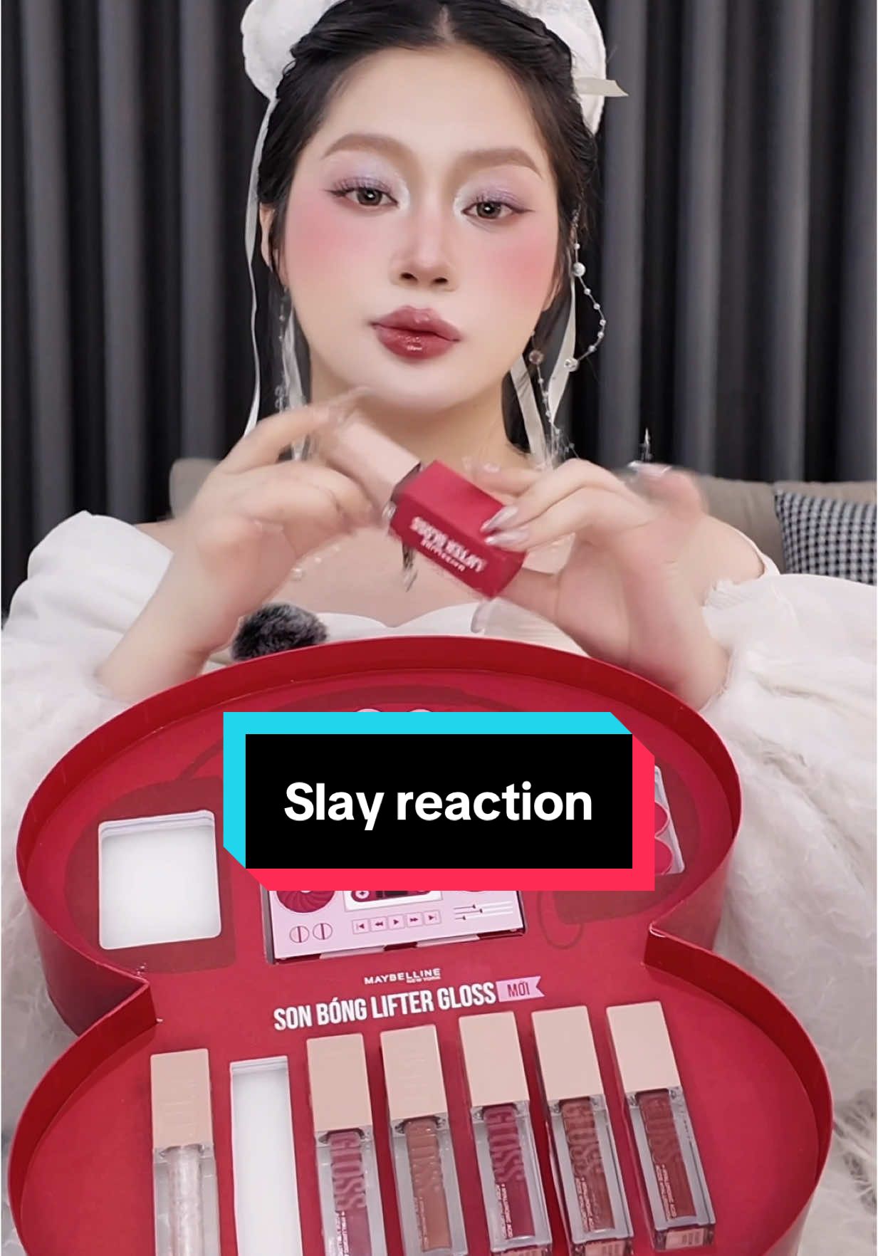A post by @_inlil on TikTok caption: Slay reaction with #maybelline #liftergloss #makeup 