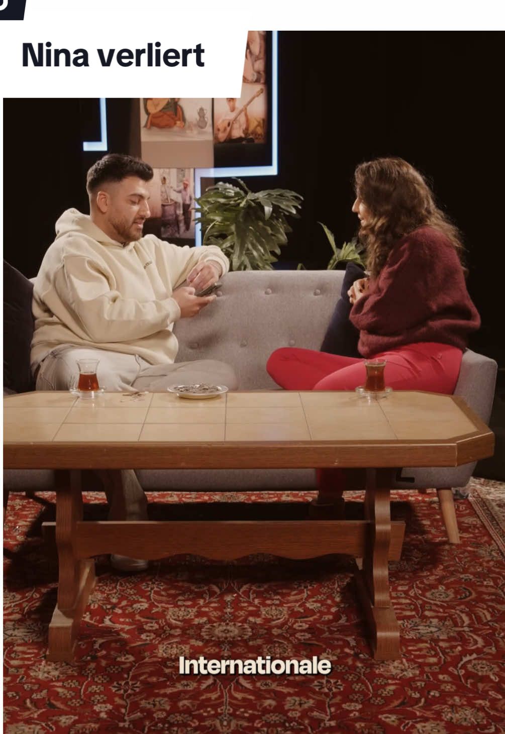 A post by @tahsims_interviewformat on TikTok caption: Gibt es jemanden, der einen dieser Studiengänge besucht? @tahsim bro #tif #ninamoghaddam #tahsimsinterviewformat 