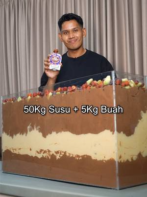 A post by @iben_ma on TikTok caption: Nah ini cara baru makan susu yang bener 😁 #MakSu 