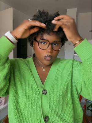 A post by @lils_farcha on TikTok caption: J’aime vraiment beaucoup ✨ @Le Petit Lunetier  Mon code : LILSF25 😘