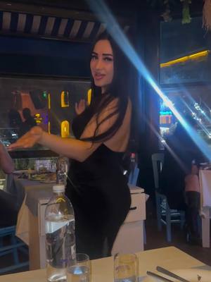 A post by @33elana33 on TikTok