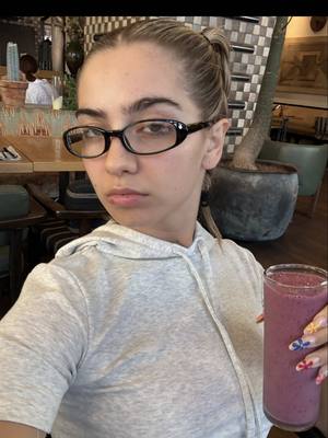 A post by @alessialanza on TikTok caption: @Silvestrobaffo non sa dire palpebre 