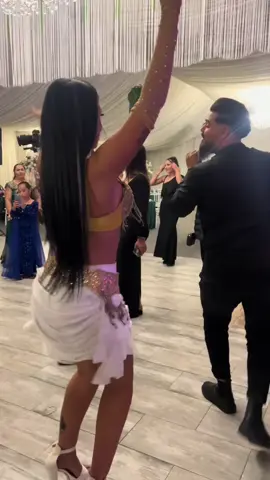 A post by @dansatoare.mistyque on TikTok caption: Pentru evenimente mesaj in privat !#fyp #dansatoare #f 