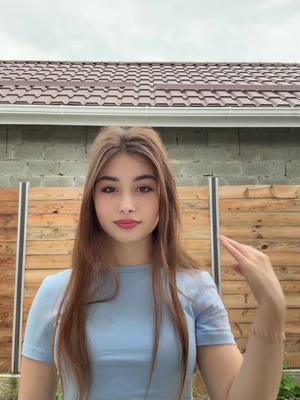 A post by @victoria_vcv7 on TikTok caption: #rek #fup #on 🤍