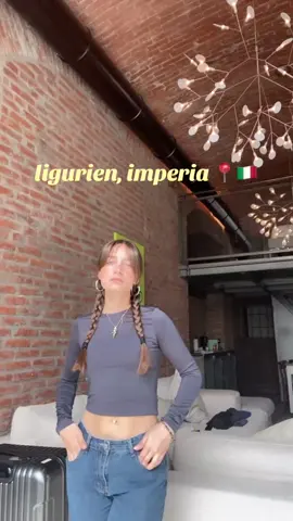 A post by @ on TikTok caption: #vacanze#italy🇮🇹#couple#wlw#fyp 