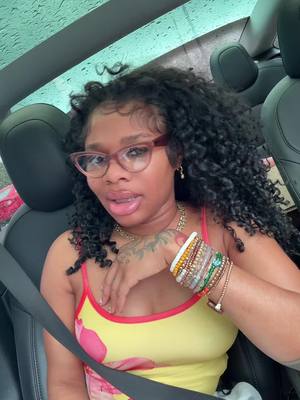A post by @benzsnowww on TikTok caption: Someone plzzz show me how to TRADEE!! #trading #robinhood #tradestocks 