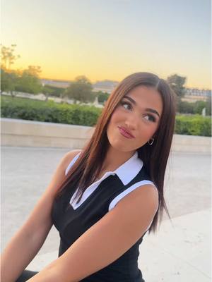 A post by @hanaeniceee on TikTok caption: 💸💸