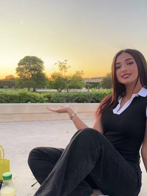 A post by @hanaeniceee on TikTok caption: Latinas ! 🇪🇸