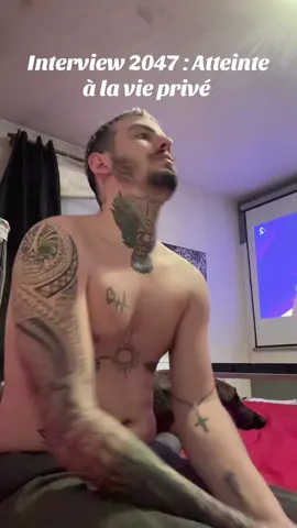 A post by @alexis_karaoke on TikTok caption: POV : tes parents sont en prison suite à l’atteinte de ta vie privé 