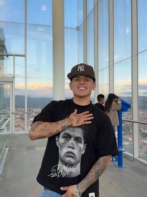 A post by @justincarpioo on TikTok caption: Llorando se fue la que un dia me hizo llorar🔥#justincarpio #donomar #taboo #cuenca #fypシ #parati #viral #xyzbca 