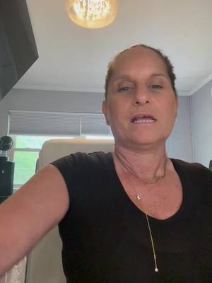 A post by @mommadelvalle on TikTok caption: WE ARE BACK!!!!#fyp #fypage #vibewithme #tiktokpartner #viral_video #viralvideo #awesome #loveyou #daughter #vibes #tiktokmademebuyit #baddie #mode #vibes #awesome #vibecheck #family #beauty #beautyhacks #beautytips 