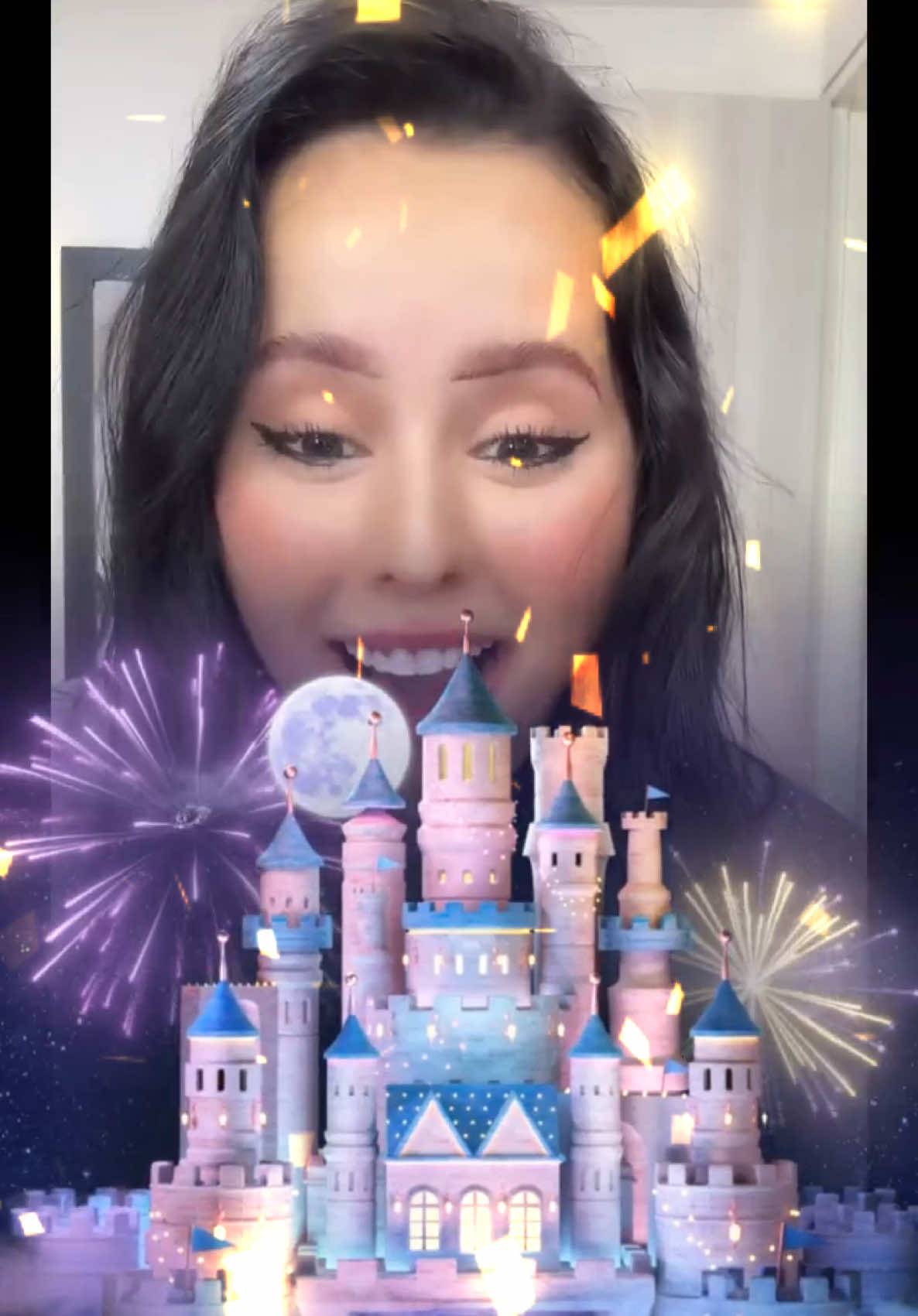 A post by @blancaniev160 on TikTok caption: Un castillo para la reina 👸 