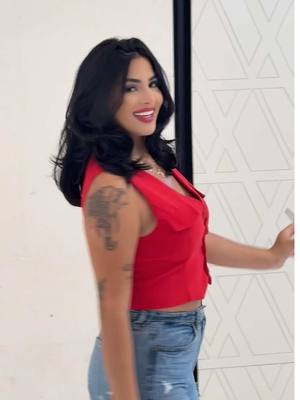 A post by @fabianahdz on TikTok caption: Hi baddies #fypシ 