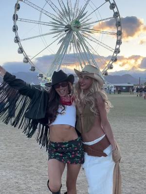 A post by @samkelly322 on TikTok caption: Getting my full festival experience with @Raising Cane's 🎡🌵#CaniacAmbassador 