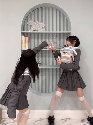 A post by @senpai_jpn5 on TikTok caption: 返品はお断りって言ったのに🥹！ @かんなみしゃん @宇咲です。🐰 @コンドウサエコ @るいちゃん @岸みゆ👶🏻🎀❤️  #せんぱい5人が可愛すぎる #返品不能LOVE #japanesegirl #制服 