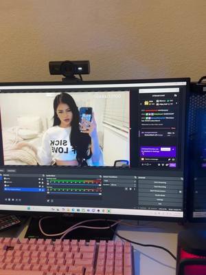 A post by @wendolynortizz on TikTok caption: Twitch Wendolynortizz #wendyortiz 