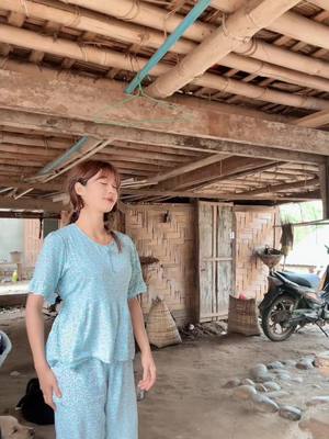 A post by @sengpan6335 on TikTok caption: 😁❤️@Mun Pan KumJe #foryou #fyp #foryoupage #myanmar #CapCut 