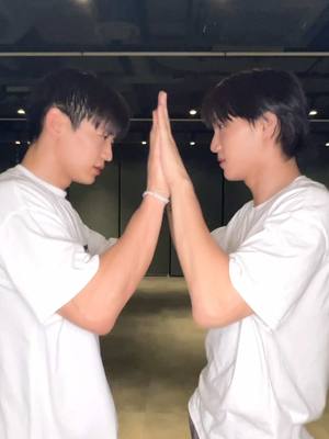 A post by @weareone.exo_official on TikTok caption: #민호 형을..끌어당겨.. #KAI #카이  #EXO #엑소 #weareoneEXO #MINHO  #SHINee #샤이니 @SHINee  #WaitOnMe #KAI_WaitOnMe 
