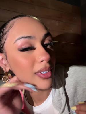 A post by @theahnamac2 on TikTok caption: Rullliiitttooooo #fypシ #bae #fyp 