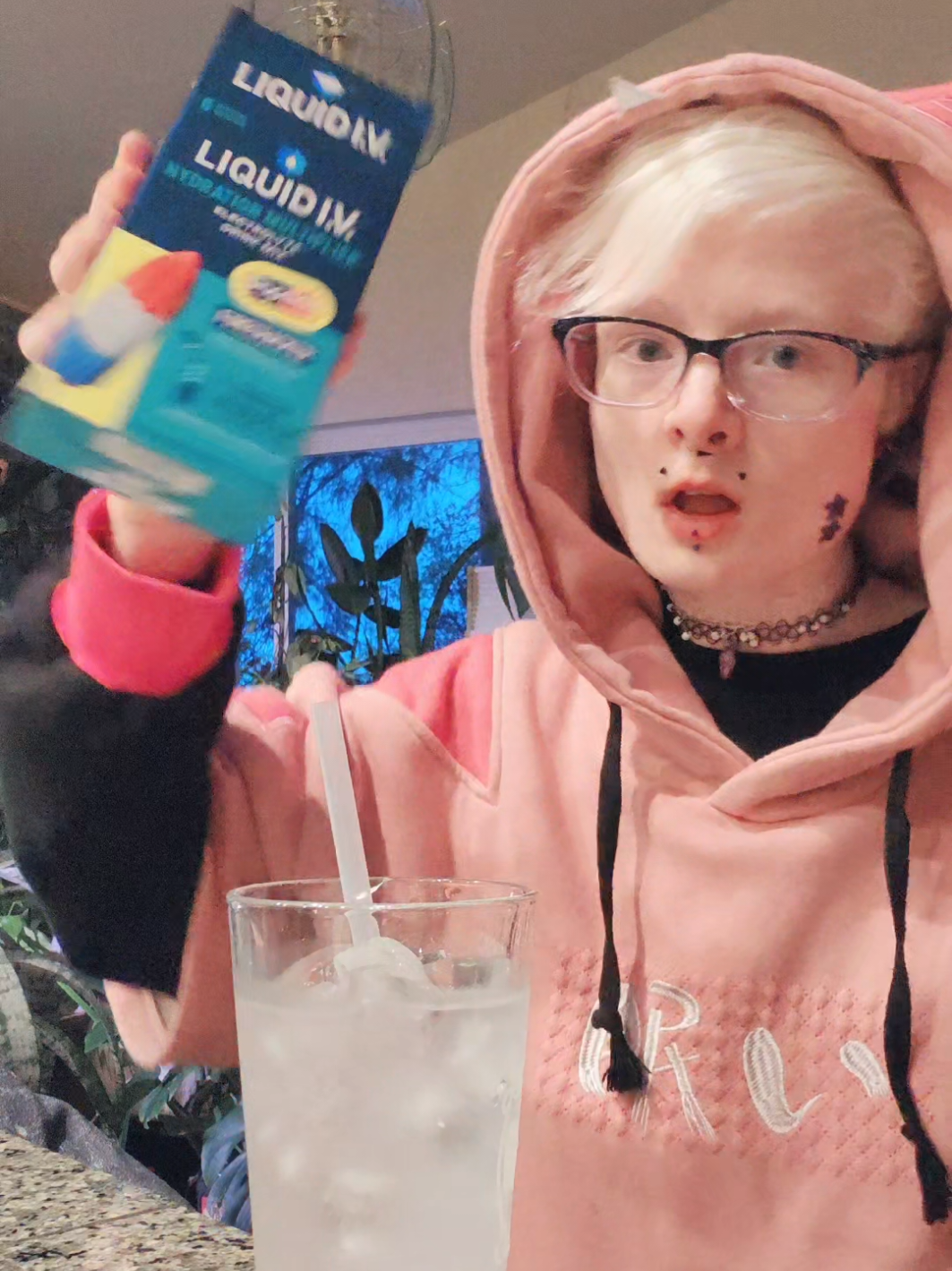 A post by @sugarsarz.inthestarz on TikTok caption: #liquidiv #hydrateordydrate #stayhydrated 
