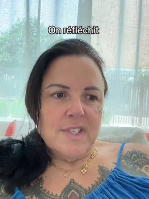 A post by @thewalkinkmum on TikTok caption: On réfléchit fort à notre avenir#amour #avenir#dubai@karine @𝐓𝐡𝐞𝐖𝐚𝐥𝐤𝐈𝐧𝐤𝐃𝐞𝐚𝐝 
